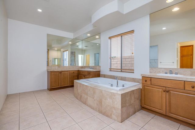 49475 Loren Court, La Quinta, CA 92253