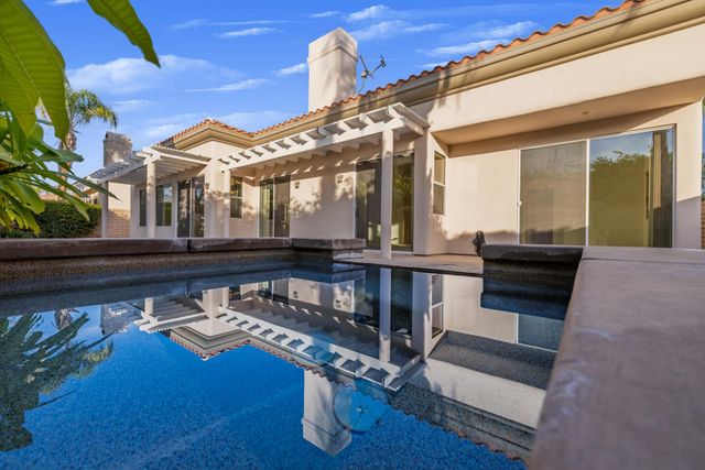 49475 Loren Court, La Quinta, CA 92253