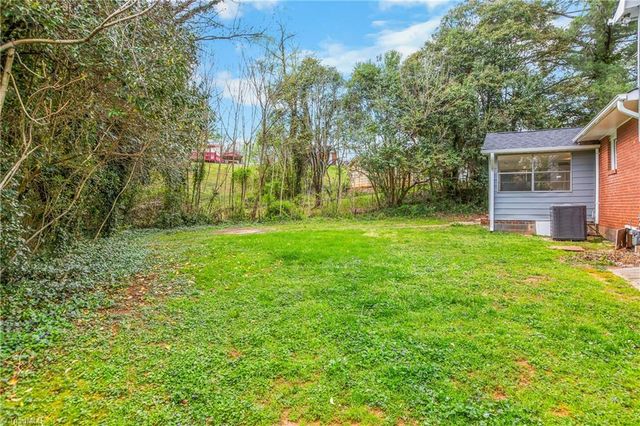2308 Elbon Drive, Winston-salem, NC 27105