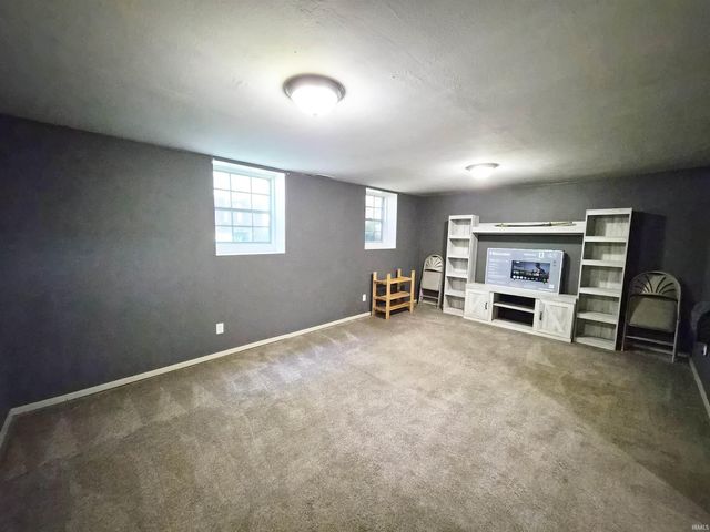 1608 Hickory Place, Goshen, IN 46526