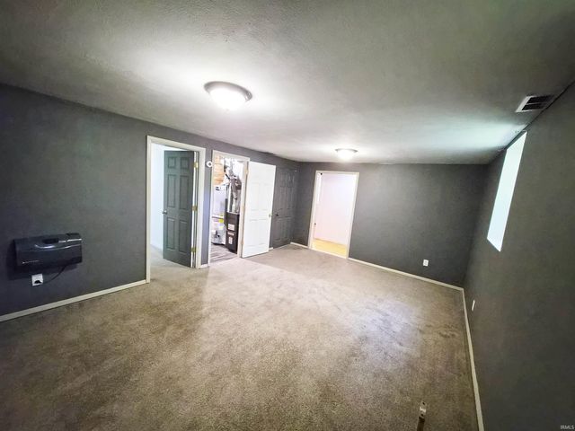 1608 Hickory Place, Goshen, IN 46526