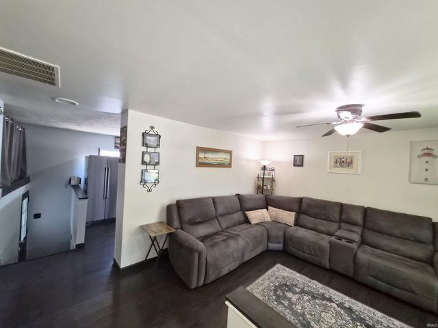 1608 Hickory Place, Goshen, IN 46526