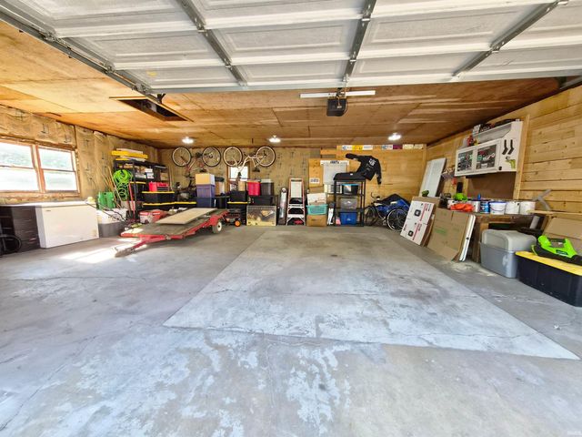 1608 Hickory Place, Goshen, IN 46526