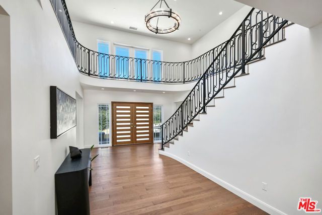 29677 Mulholland Highway, Agoura Hills, CA 91301