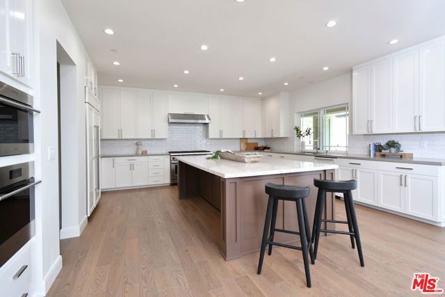 29677 Mulholland Highway, Agoura Hills, CA 91301