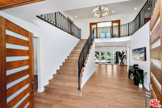 29677 Mulholland Highway, Agoura Hills, CA 91301