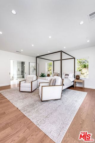 29677 Mulholland Highway, Agoura Hills, CA 91301