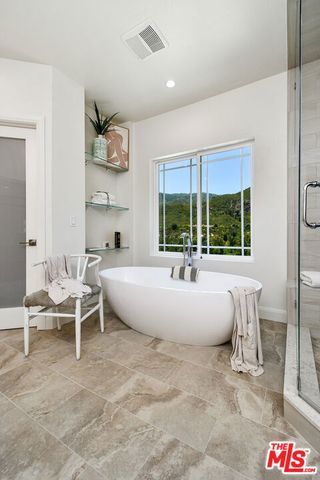 29677 Mulholland Highway, Agoura Hills, CA 91301