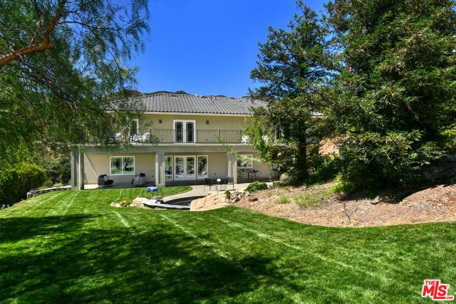 29677 Mulholland Highway, Agoura Hills, CA 91301