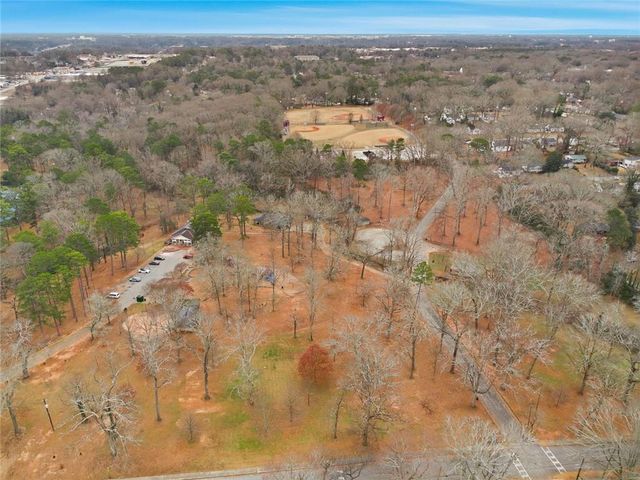 810 Burchill SW Street, Atlanta, GA 30310