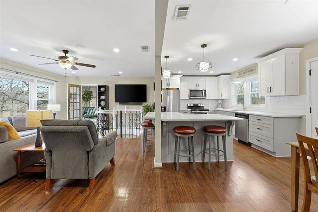 810 Burchill SW Street, Atlanta, GA 30310