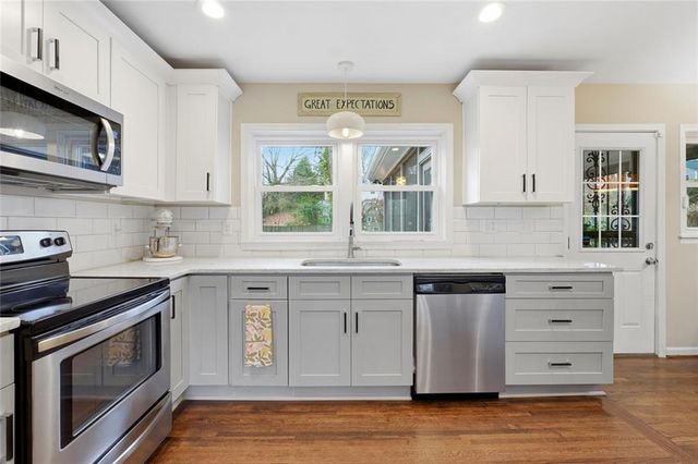 810 Burchill SW Street, Atlanta, GA 30310