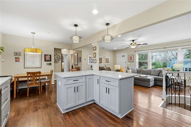 810 Burchill SW Street, Atlanta, GA 30310