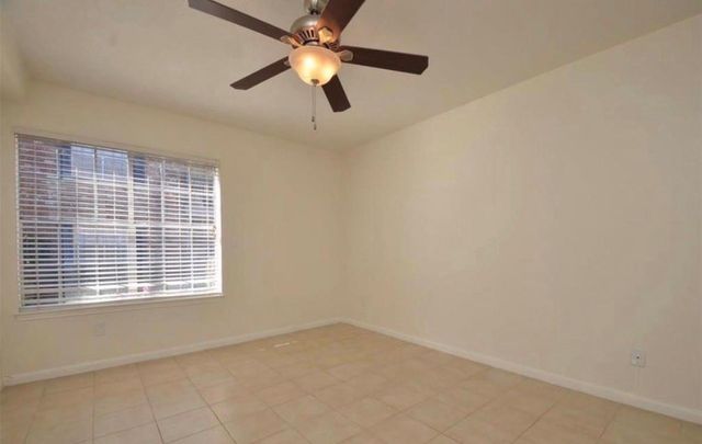 2250 Bering Drive 37, Houston, TX 77057