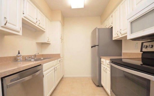 2250 Bering Drive 37, Houston, TX 77057