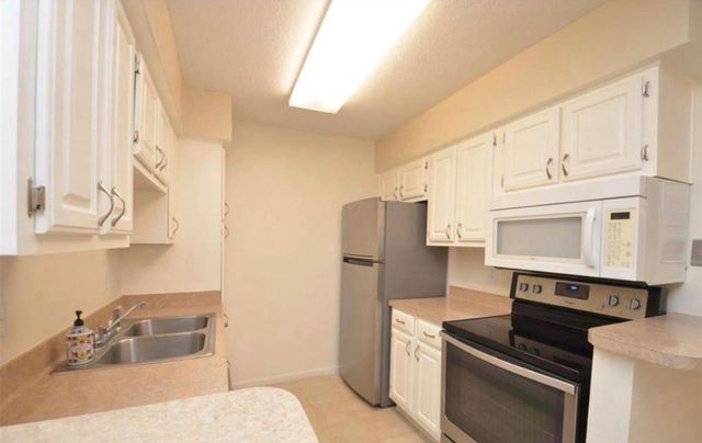 2250 Bering Drive 37, Houston, TX 77057