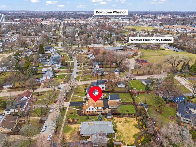 909 S Wheaton Avenue, Wheaton, IL 60189