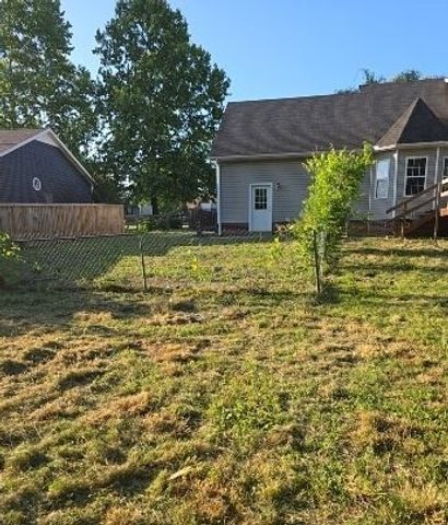 215 Warren Cir, Shelbyville, TN 37160