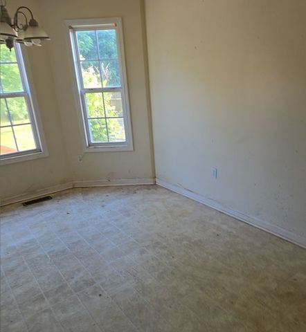 215 Warren Cir, Shelbyville, TN 37160