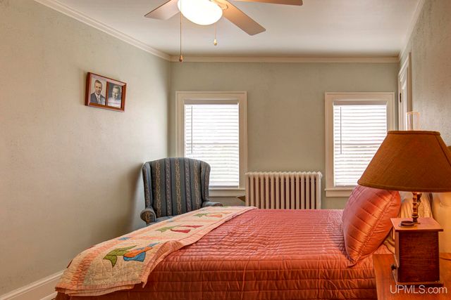 817 W Brown Street, Iron Mountain, MI 49801