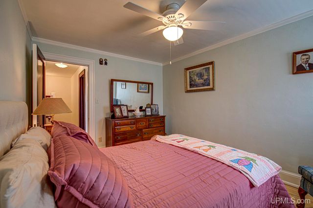 817 W Brown Street, Iron Mountain, MI 49801