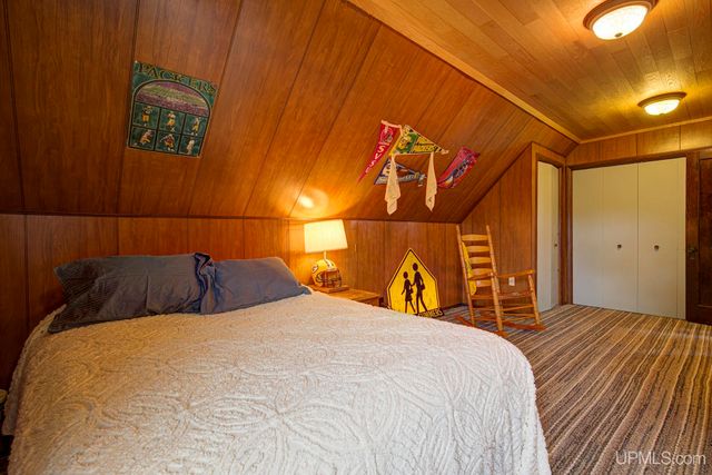 817 W Brown Street, Iron Mountain, MI 49801