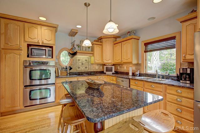 817 W Brown Street, Iron Mountain, MI 49801