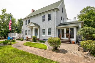 817 W Brown Street, Iron Mountain, MI 49801