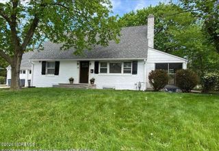 32 Baker Drive, West Long Branch, NJ 07764