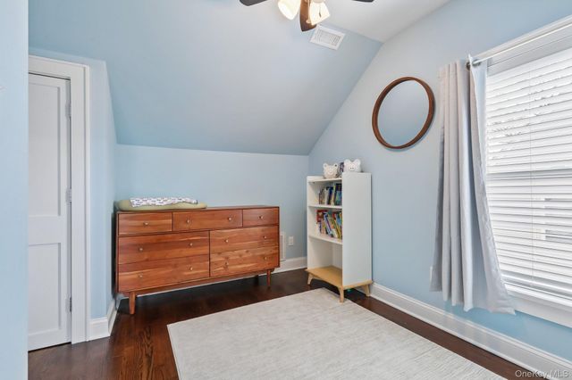 148 Chelsea Street, Hawthorne, NY 10532