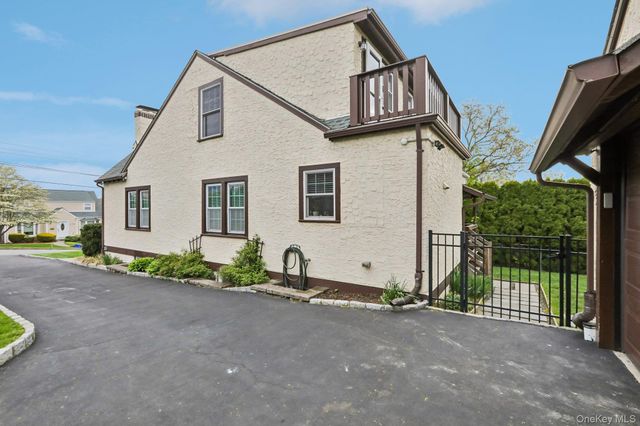 148 Chelsea Street, Hawthorne, NY 10532
