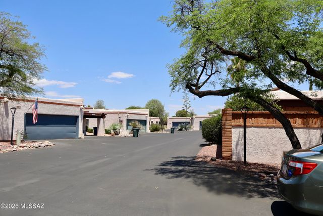 2871 E Weymouth Circle, Tucson, AZ 85716