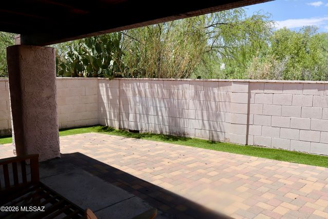 2871 E Weymouth Circle, Tucson, AZ 85716