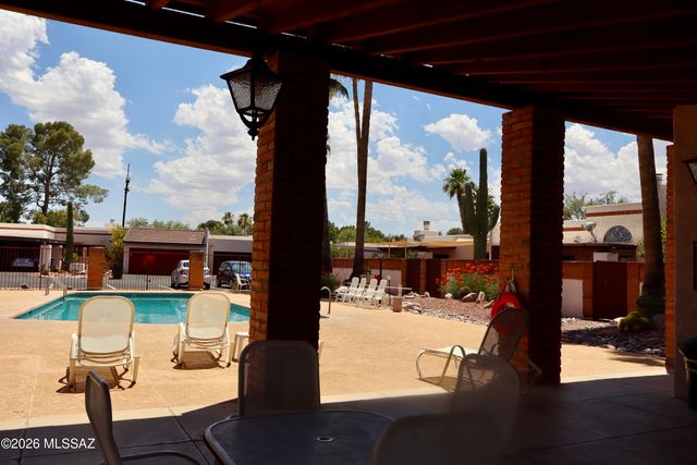 2871 E Weymouth Circle, Tucson, AZ 85716