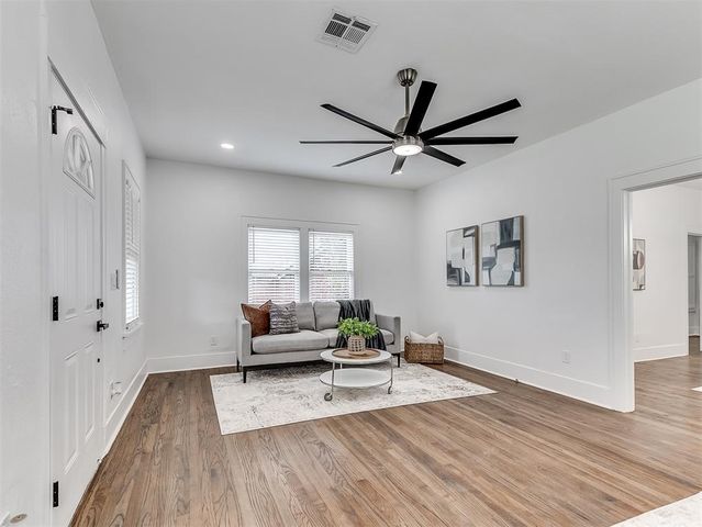 921 NW 22 Street, Oklahoma City, OK 73106