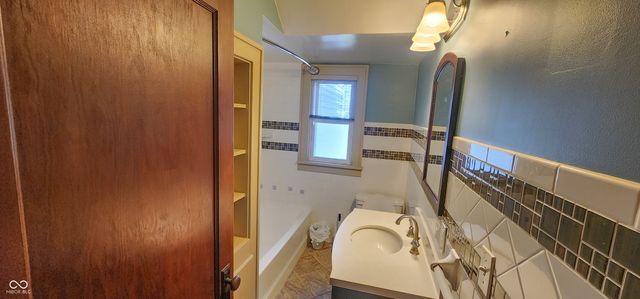 1635 Gilmore Street, Columbus, IN 47201