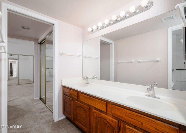 41 E BETTY ELYSE Lane, Phoenix, AZ 85022