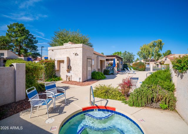 41 E BETTY ELYSE Lane, Phoenix, AZ 85022