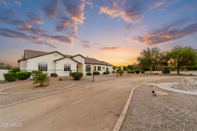 24325 S 183RD Place, Gilbert, AZ 85298