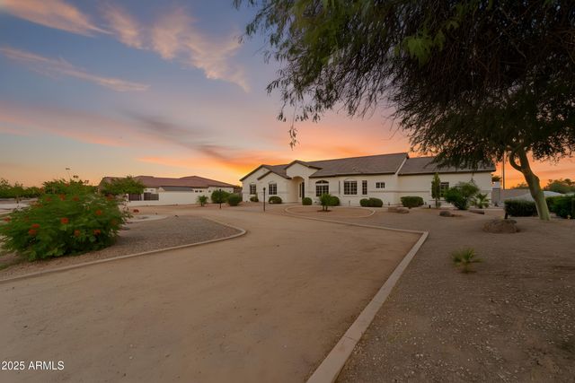 24325 S 183RD Place, Gilbert, AZ 85298