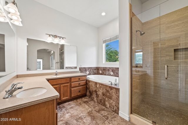 24325 S 183RD Place, Gilbert, AZ 85298