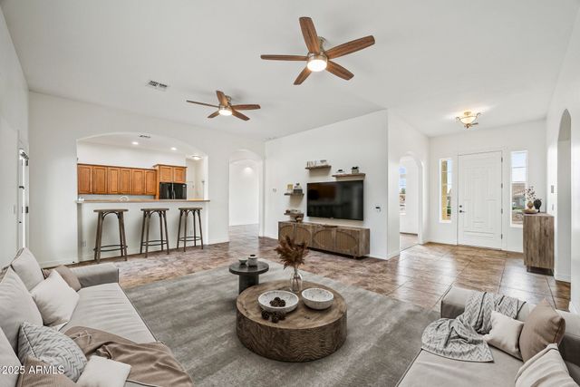 24325 S 183RD Place, Gilbert, AZ 85298