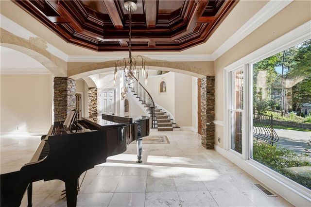 6709 Wooded Cove Court, Flowery Branch, GA 30542