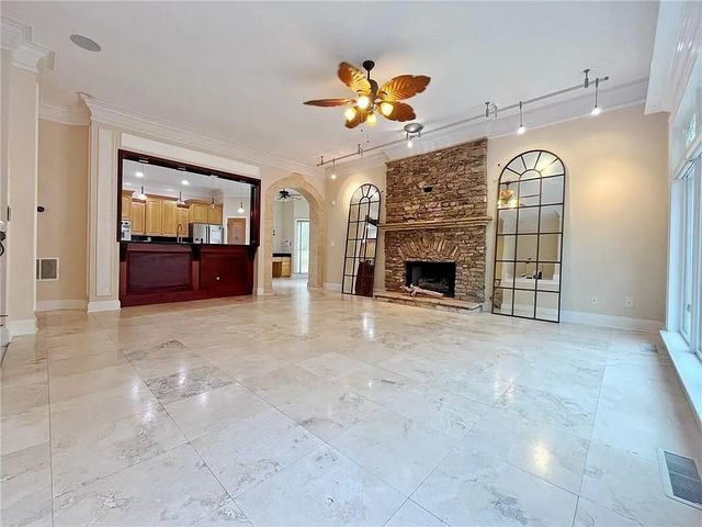 6709 Wooded Cove Court, Flowery Branch, GA 30542