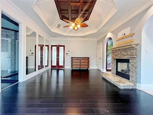 6709 Wooded Cove Court, Flowery Branch, GA 30542