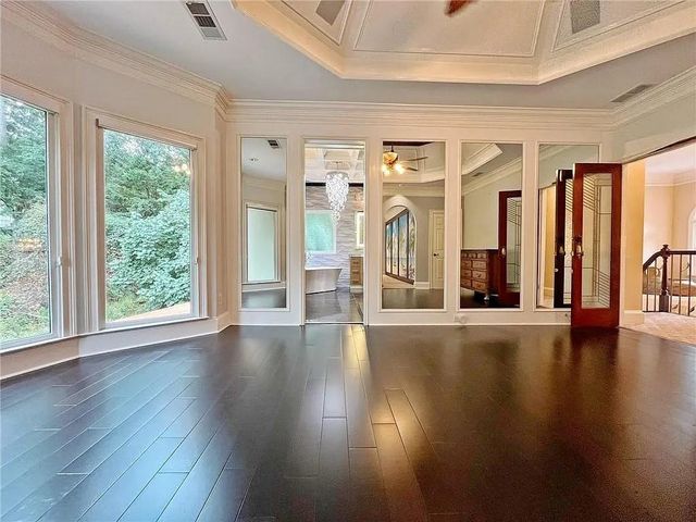 6709 Wooded Cove Court, Flowery Branch, GA 30542