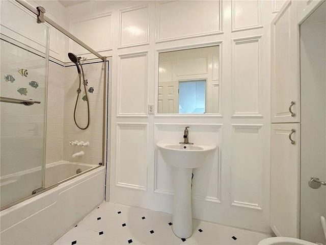 6709 Wooded Cove Court, Flowery Branch, GA 30542