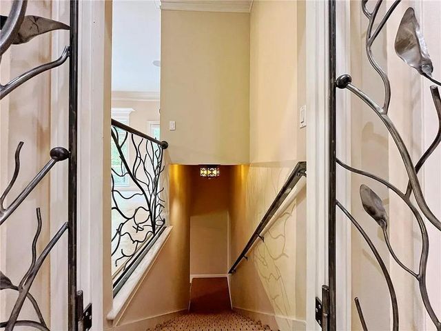 6709 Wooded Cove Court, Flowery Branch, GA 30542