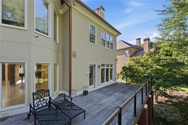 6709 Wooded Cove Court, Flowery Branch, GA 30542