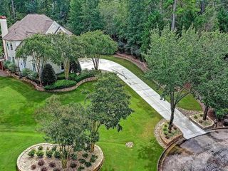 6709 Wooded Cove Court, Flowery Branch, GA 30542
